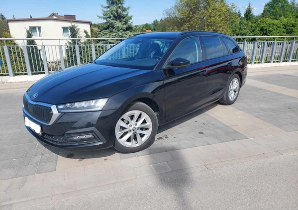 Skoda Octavia cena 59000 przebieg: 173000, rok produkcji 2021 z Kielce małe 56